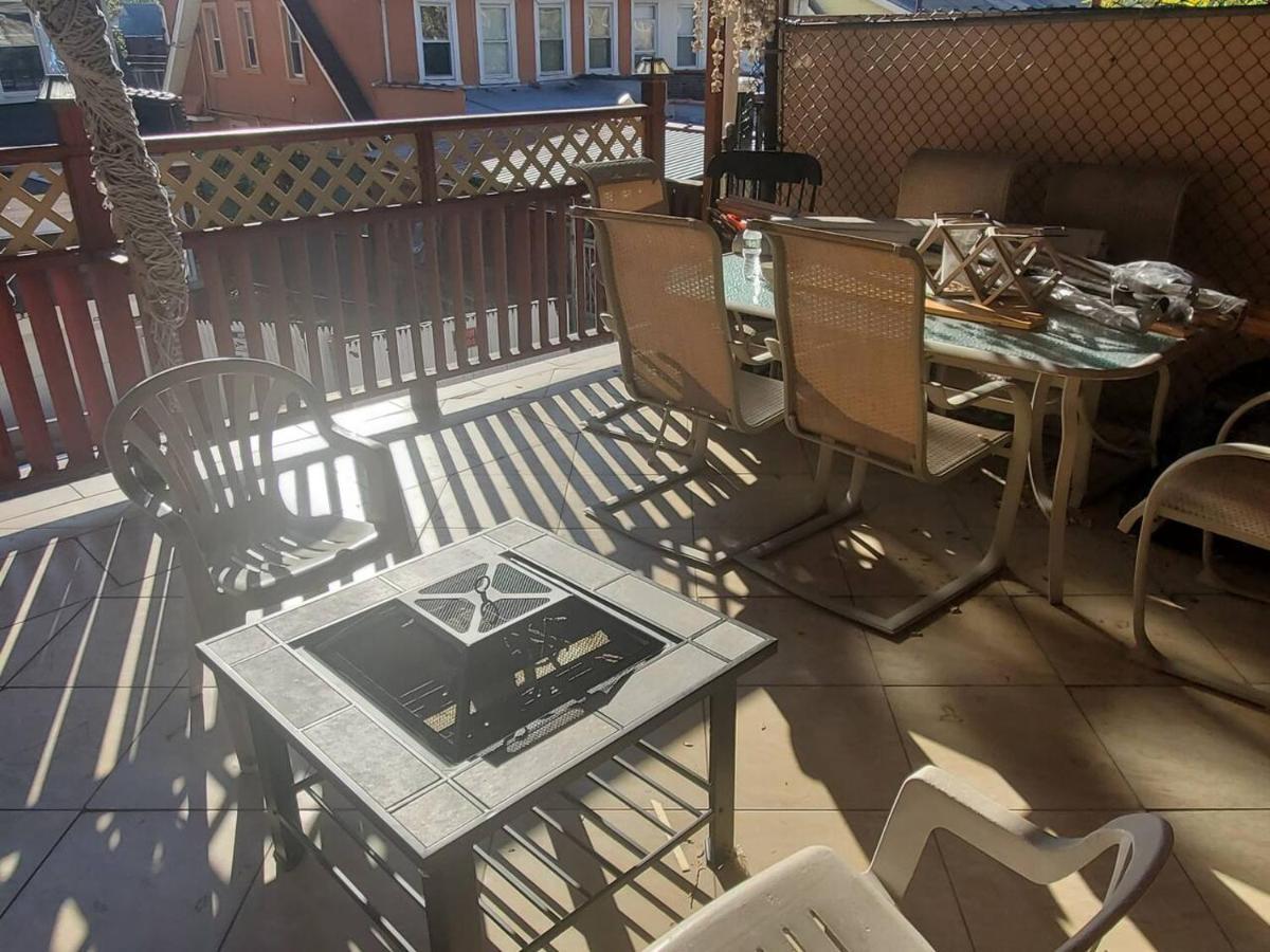 Lovely 2 Bedroom Apartment With 2 Entrance And Parking New York Exterior photo
