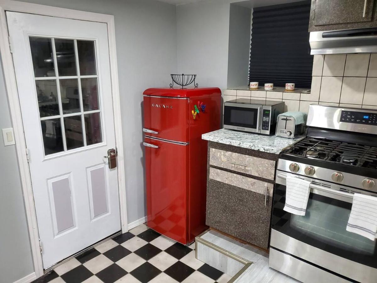 Lovely 2 Bedroom Apartment With 2 Entrance And Parking New York Exterior photo