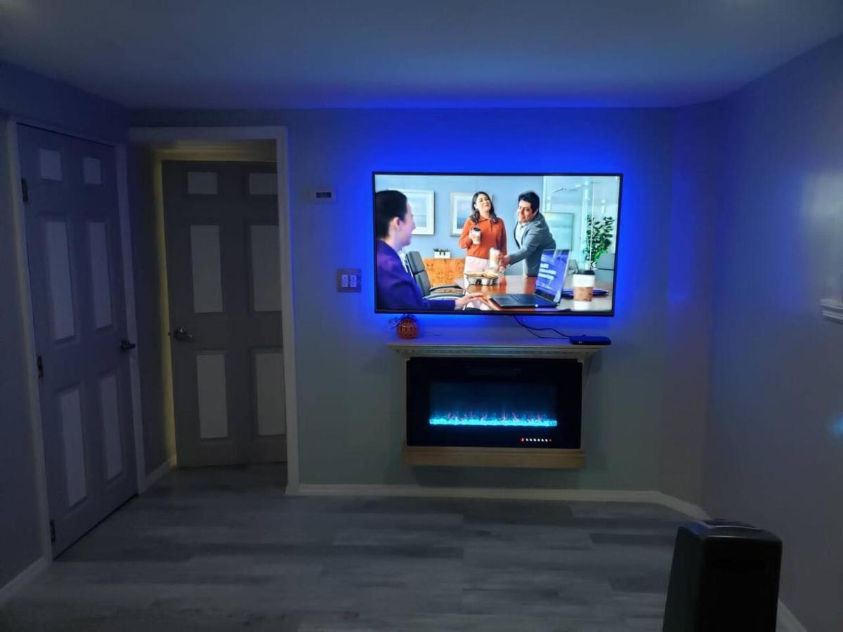 Lovely 2 Bedroom Apartment With 2 Entrance And Parking New York Exterior photo